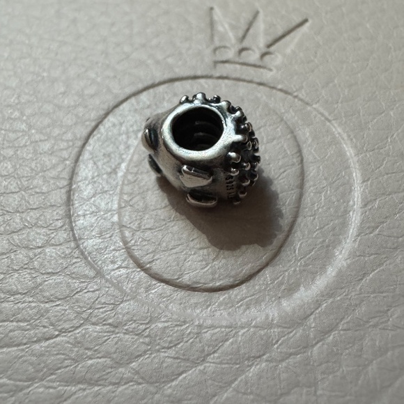 Genuine Retired Pandora Hedgehog - Picture 2 of 4